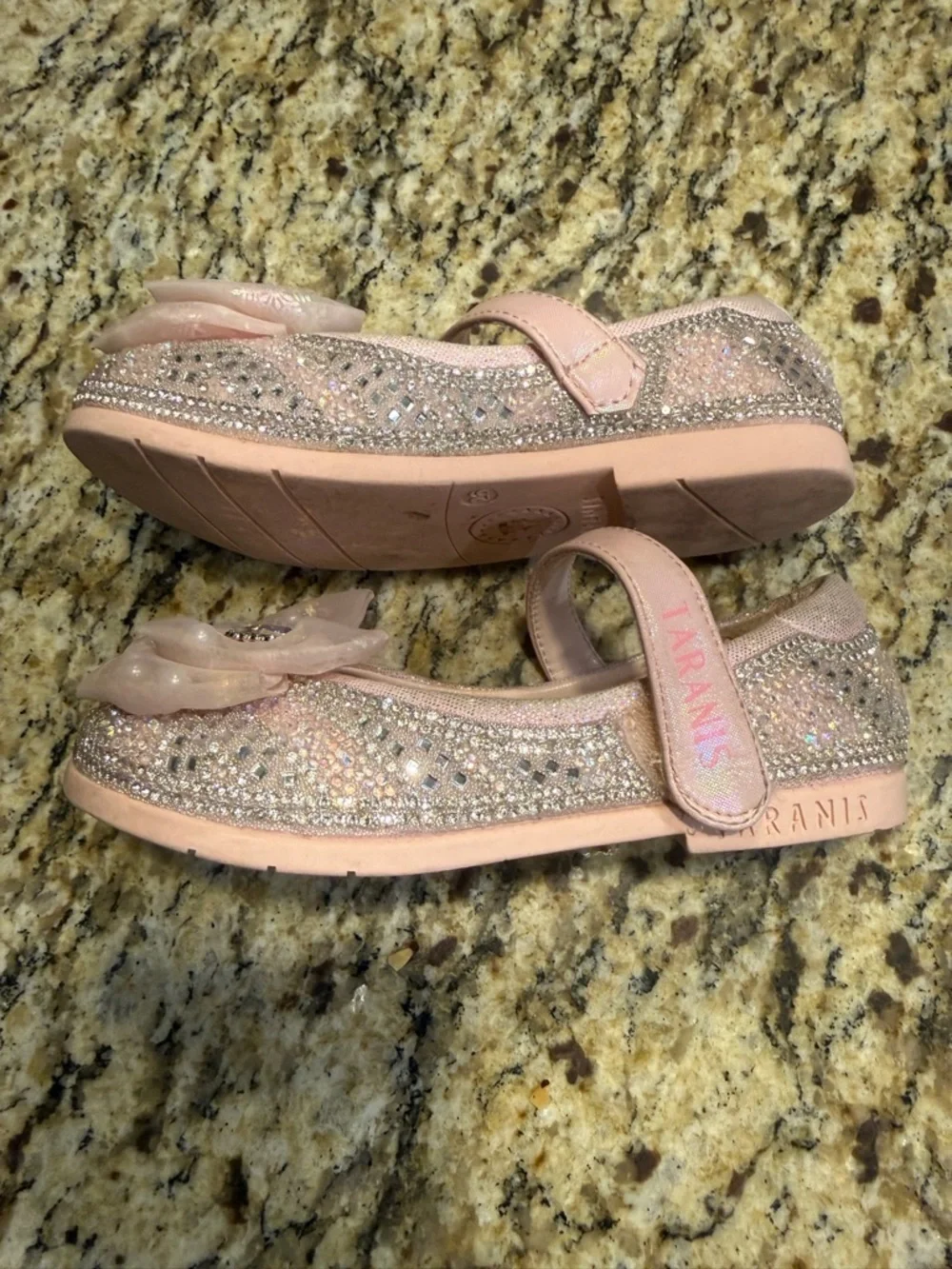 Taranis cute pink